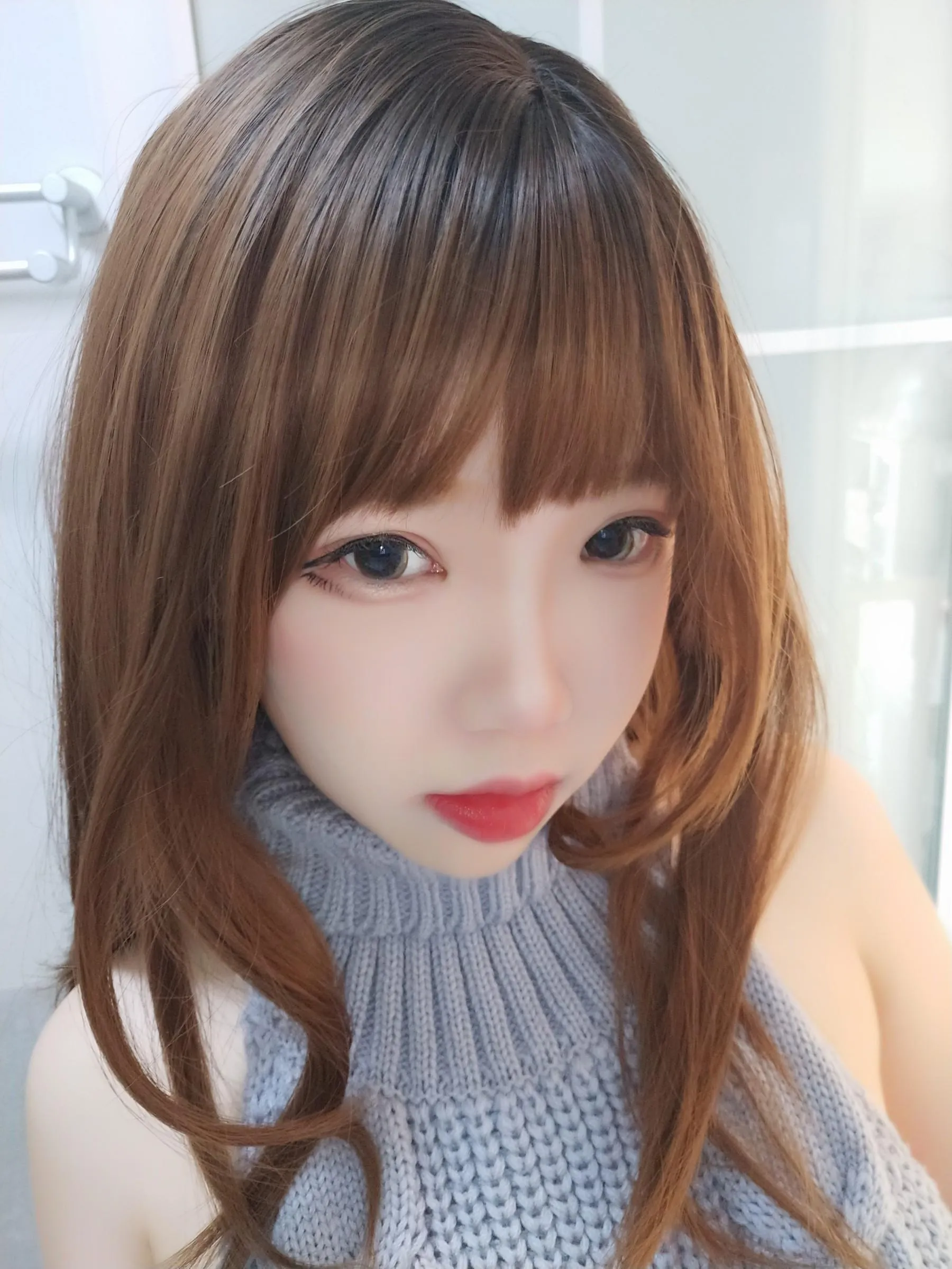 雪晴Astra – 自撮Vol.23 黑丝漏背毛衣[23] [42P]插图3